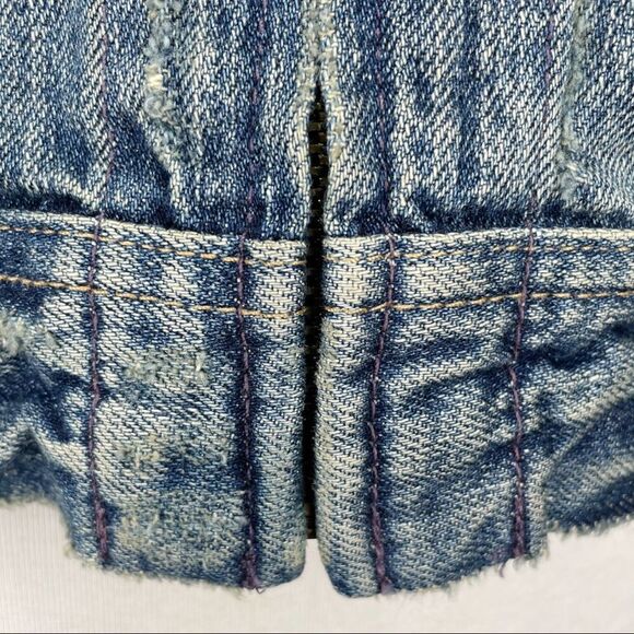 Ralph Lauren Sport Blue Denim Front Zip Trucker Jacket  Distressed Size Small - Picture 8 of 13